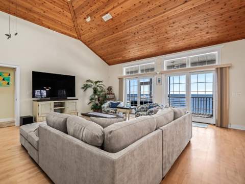 1039 Gulf Shore Boulevard, Alligator Point FL - photo 10 of 51