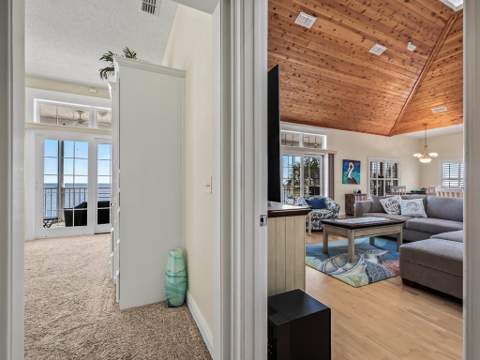 1039 Gulf Shore Boulevard, Alligator Point FL - photo 17 of 51