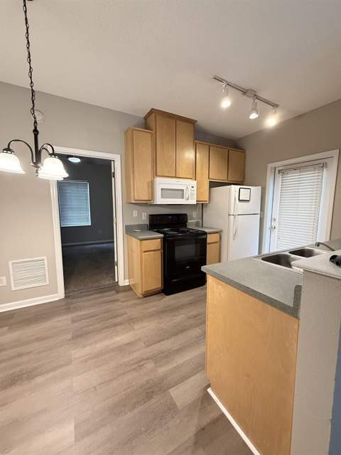 3165 Allison Marie Court, Tallahassee FL - photo 7 of 27