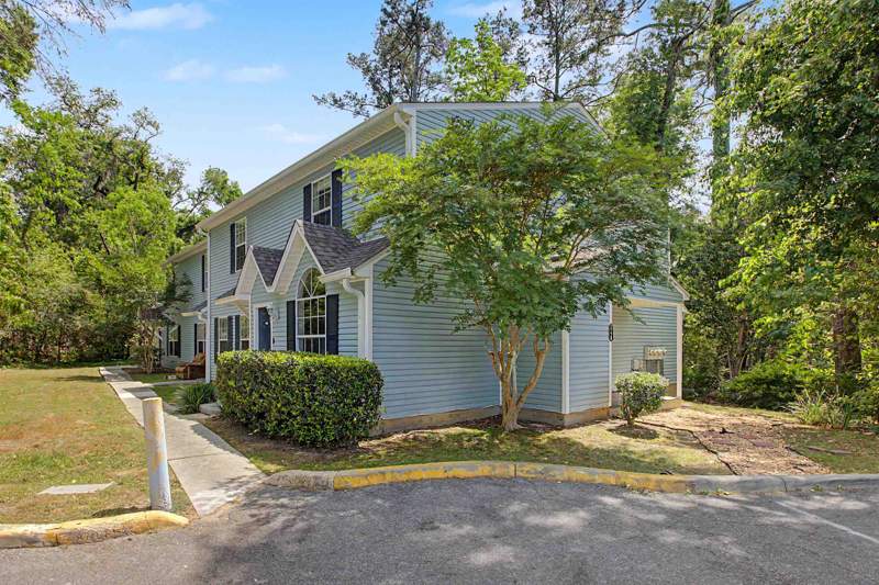 3 bedroom Townhouse at 2178 S Timberwood Circle, The Timbers, Tallahassee — photo 2