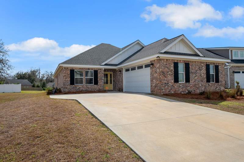 3 bedroom Detached at 4425 Summerfield Drive, Summerfield, Tallahassee — photo 2