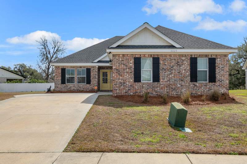 3 bedroom Detached at 4425 Summerfield Drive, Summerfield, Tallahassee — photo 4