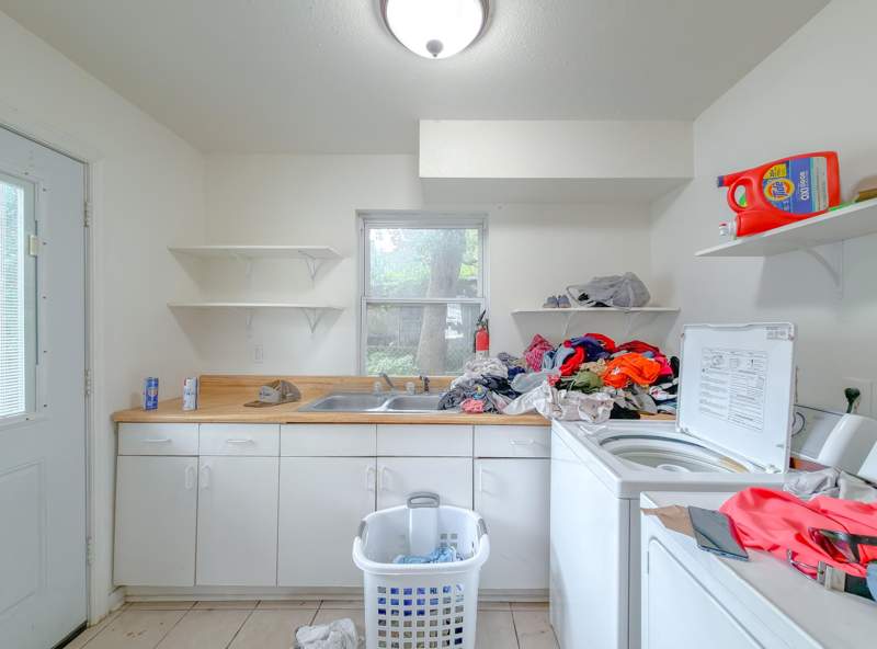 3 bedroom Detached at 2366 Oak Street, Lanark Village, Lanark Village — photo 5
