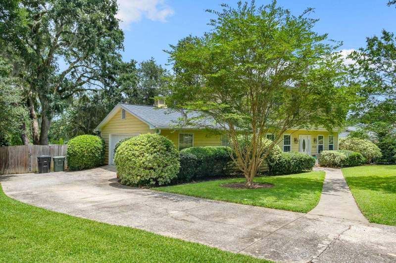 3 bedroom Detached at 3028 Banks, Foxcroft, Tallahassee — photo 2