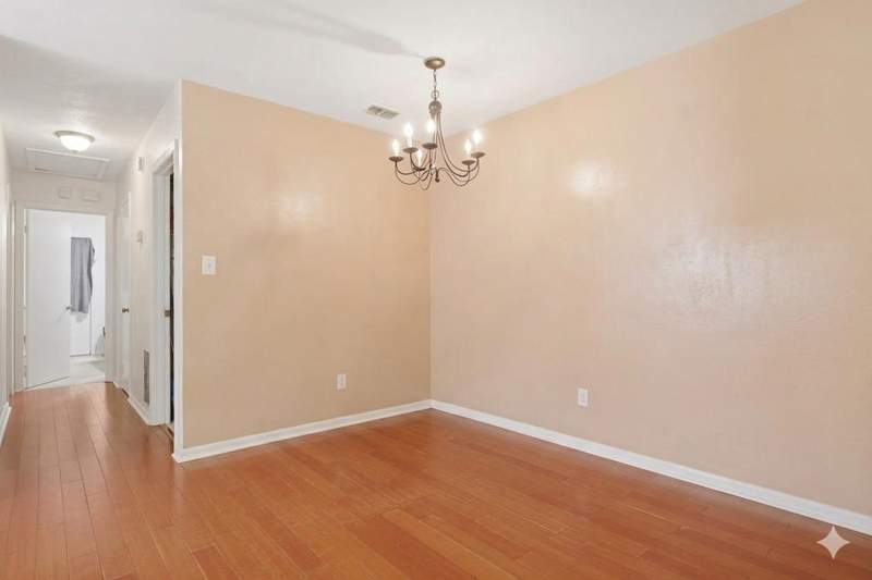 2 bedroom Townhouse at 2125 Victory Garden Lane, Parkbrook Crossing, Tallahassee — photo 3