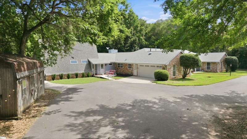 4 bedroom Detached at 210 Planters Circle, The Farms at Quincy, Quincy — photo 2