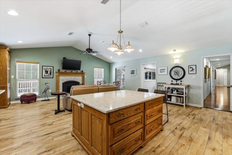 4 bedroom Detached at 210 Planters Circle, The Farms at Quincy, Quincy — photo 5