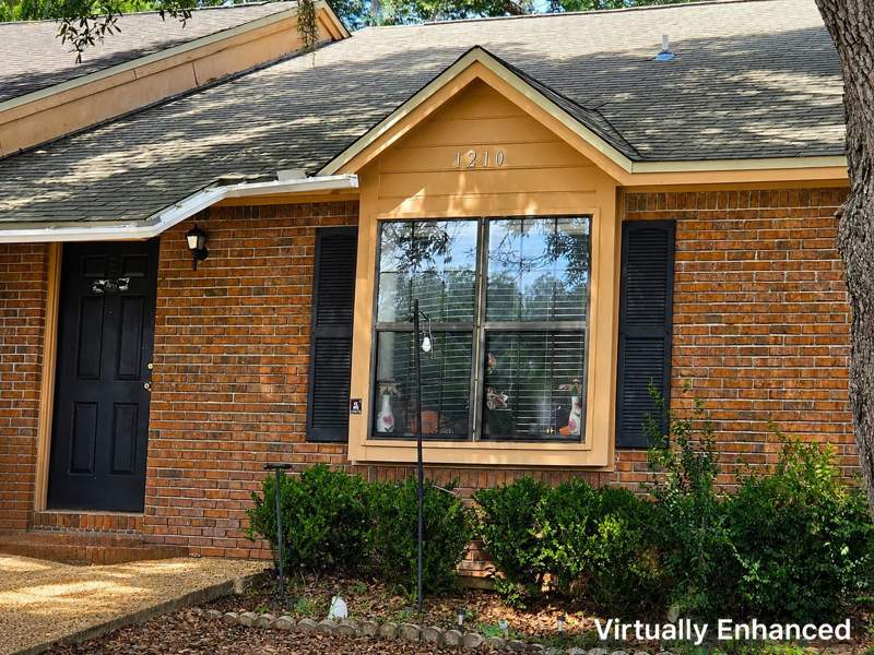 2 bedroom Townhouse at 1210 Copper Creek Drive, Copper Creek, Tallahassee — photo 5