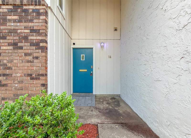 3 bedroom Townhouse at 1515 Paul Russell Road, Village Square Townhouses, Tallahassee — photo 3