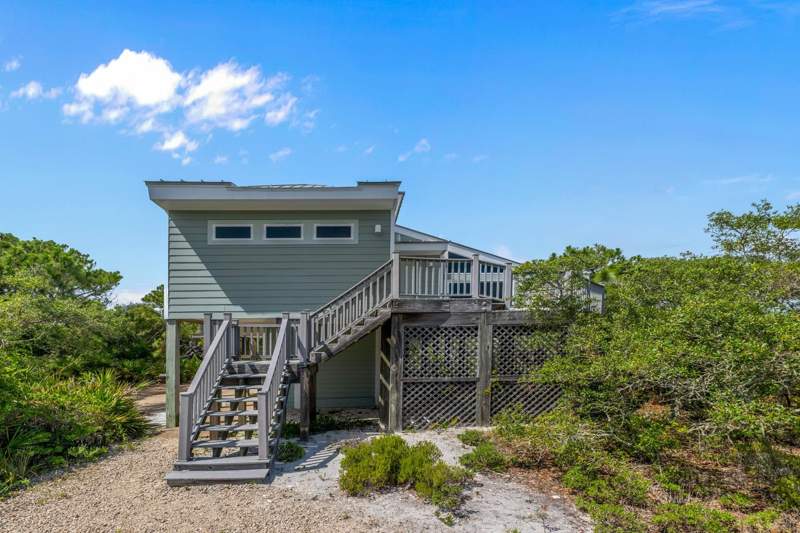 2 bedroom Detached at 1812 Sea Oat Drive, Plantation Bch Vill, East Point — photo 2
