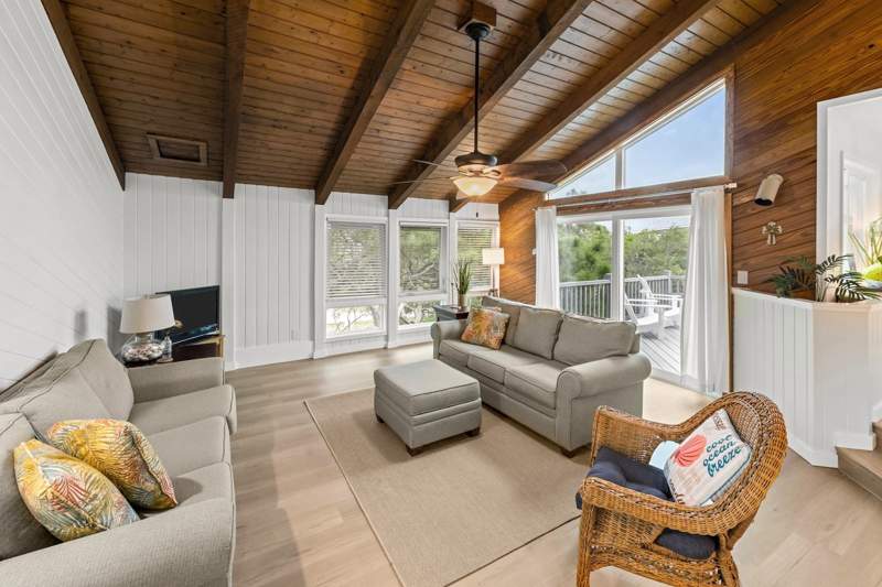 2 bedroom Detached at 1812 Sea Oat Drive, Plantation Bch Vill, East Point — photo 5