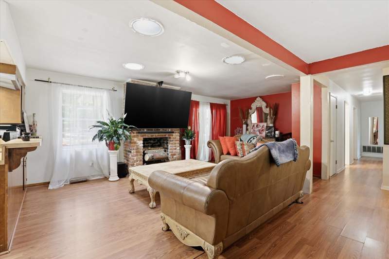 3 bedroom Detached at 2103 Great Oak Drive, Holly Hills, Tallahassee — photo 3