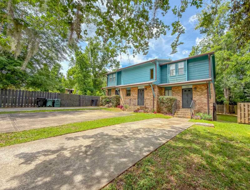  bedroom MultiFamily at 1994 Darryl Drive, Live Oak Hill, Tallahassee — photo 3