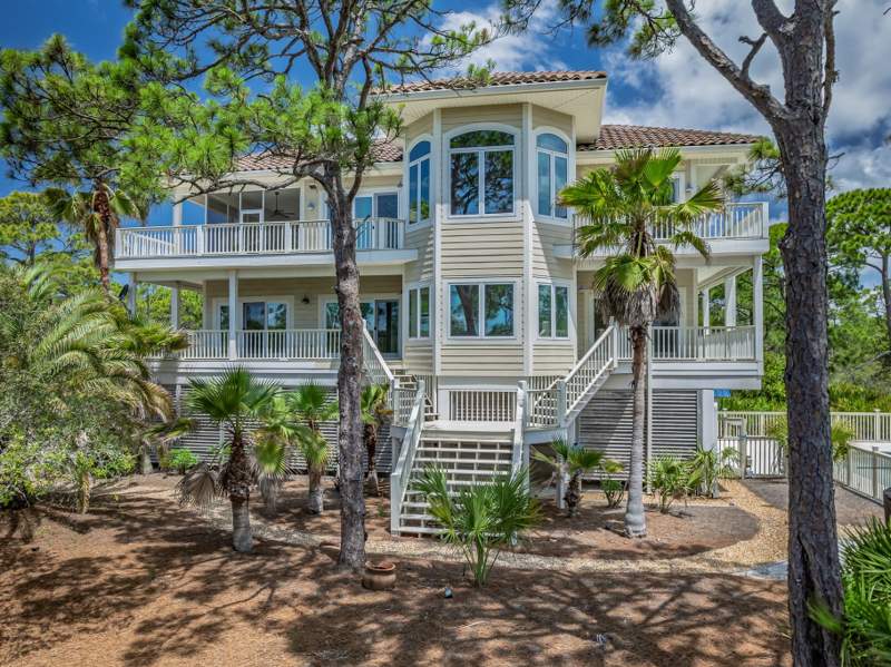 4 bedroom Detached at 1604 Hawthorne Lane, Pebble Beach Village, St George Islan — photo 3