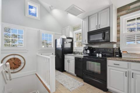 246 NE Maggie Circle, Steinhatchee FL - photo 12 of 32