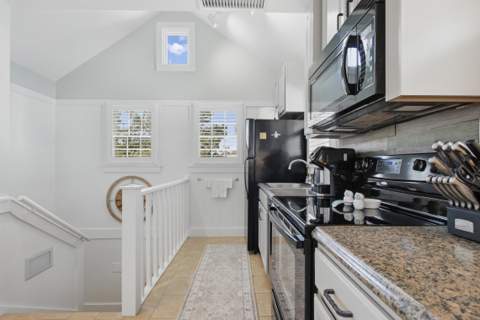 246 NE Maggie Circle, Steinhatchee FL - photo 13 of 32