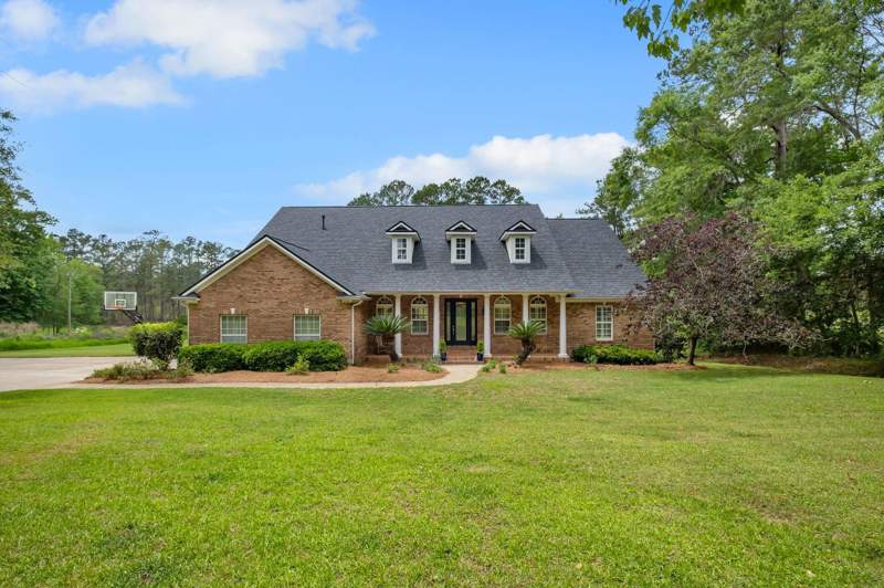 5 bedroom Detached at 5985 Miles Blake Court, Baker Place, Tallahassee — photo 2