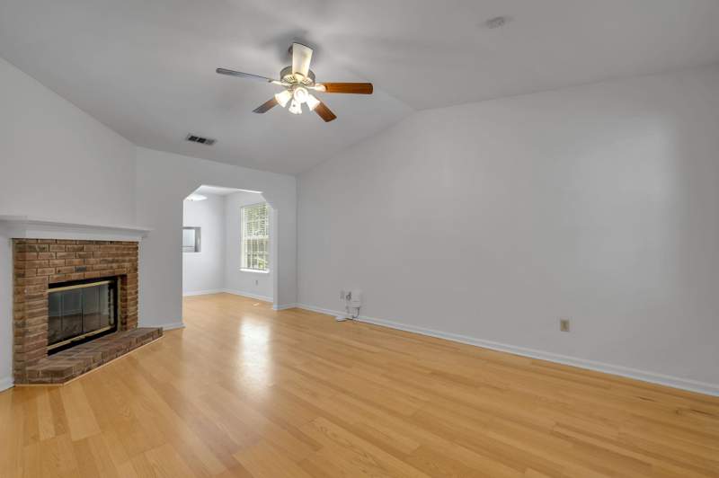 2 bedroom Townhouse at 1151 Copper Creek Court, Copper Creek Unit 2 unrec, Tallahassee — photo 4