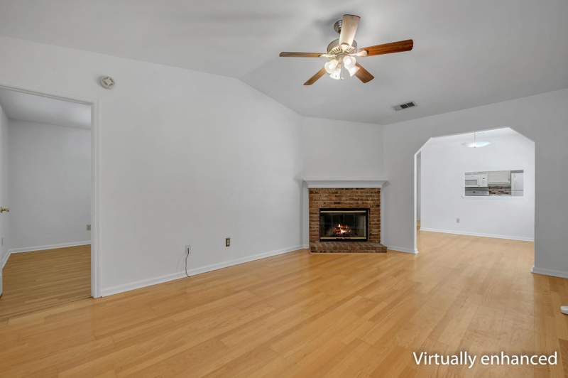 2 bedroom Townhouse at 1151 Copper Creek Court, Copper Creek Unit 2 unrec, Tallahassee — photo 5