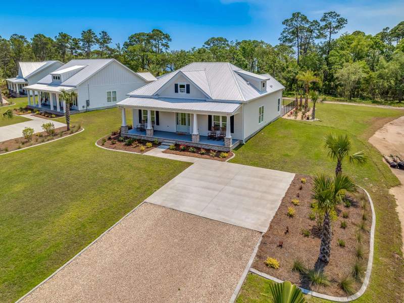 4 bedroom Detached at 4530 Palms Way, The Bluffs, St Teresa — photo 2