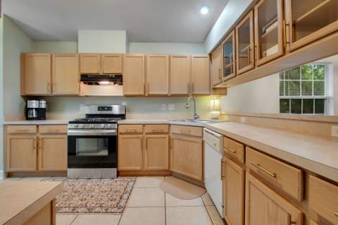 4260 Cool Emerald Drive, Tallahassee FL - photo 10 of 36