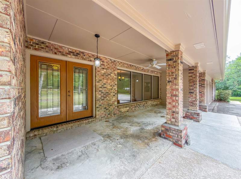 4 bedroom Detached at 234 River Bluff Drive, Havana, Havana — photo 5