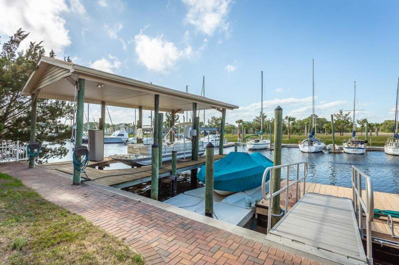 4 bedroom Detached at 92 Royster Drive, Shell Point Harbor, Crawfordville — photo 2
