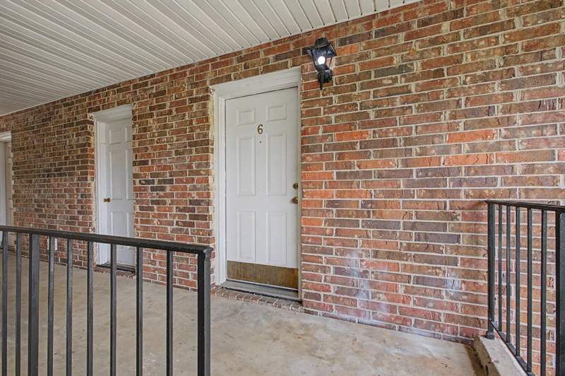 2 bedroom Condominium at 2203 W Pensacola Street, Plantation Condominiums, Tallahassee — photo 2