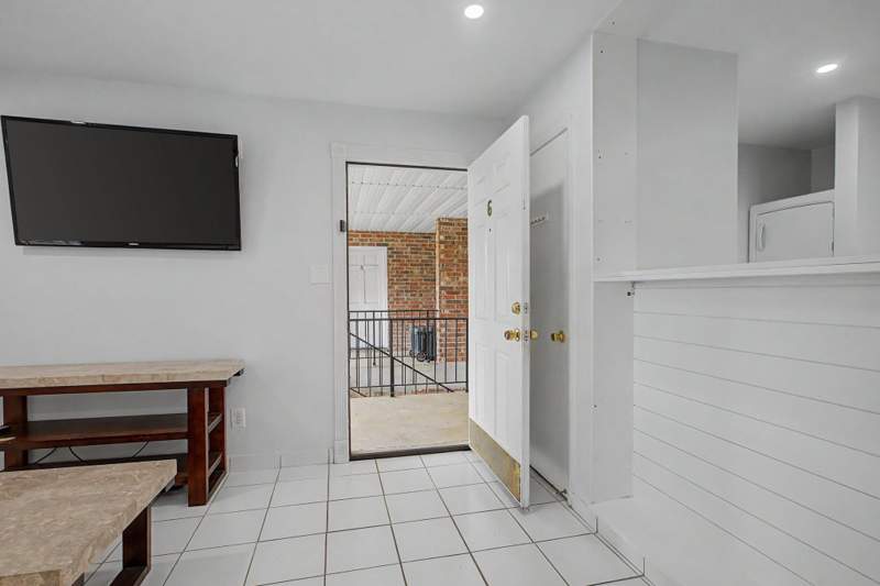 2 bedroom Condominium at 2203 W Pensacola Street, Plantation Condominiums, Tallahassee — photo 3