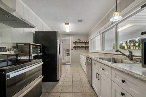 2351 Amelia Circle, Tallahassee FL - photo 11 of 53