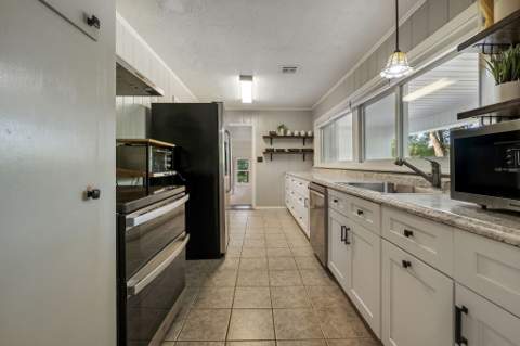 2351 Amelia Circle, Tallahassee FL - photo 12 of 53