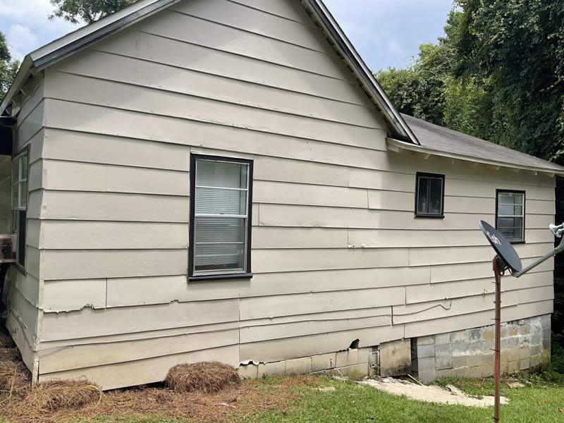 3 bedroom Detached at 203 S 9th Street, Robert City, Quincy — photo 5