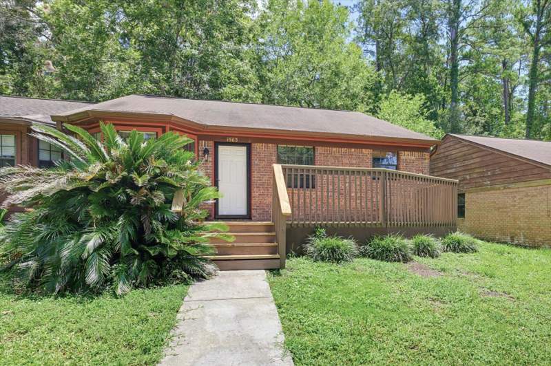 3 bedroom Townhouse at 1563 San Luis Road, San Luis On The Park, Tallahassee — photo 2