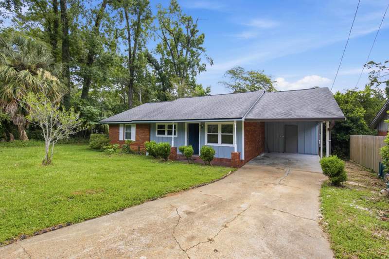 4 bedroom Detached at 2301 Lois Lane, Meridian Manor, Tallahassee — photo 2