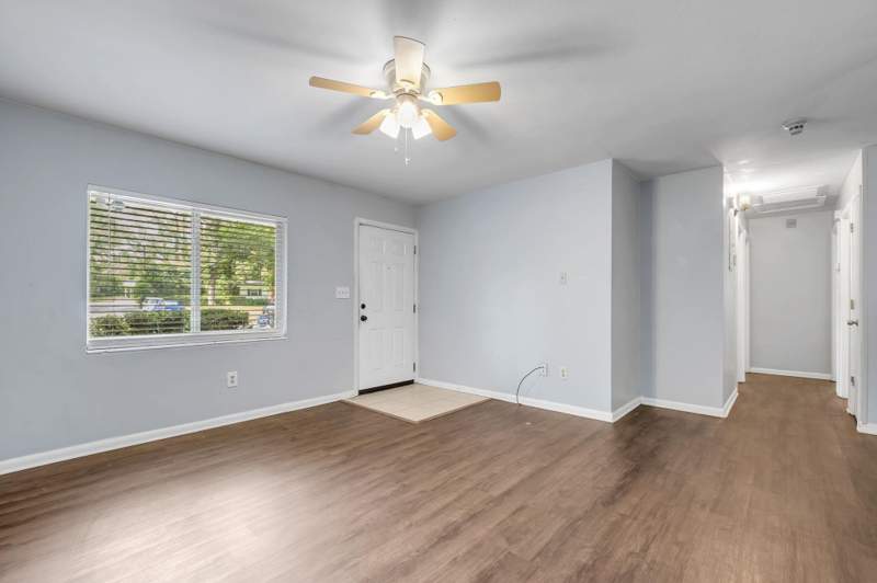 4 bedroom Detached at 1919 Karen Lane, Caroline Courts, Tallahassee — photo 4