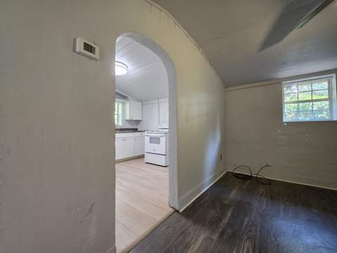 2046 Holmes Street, Tallahassee FL - photo 11 of 48