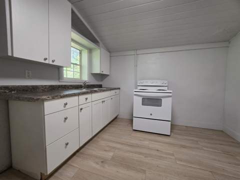 2046 Holmes Street, Tallahassee FL - photo 15 of 48