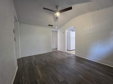 2046 Holmes Street, Tallahassee FL - photo 9 of 48