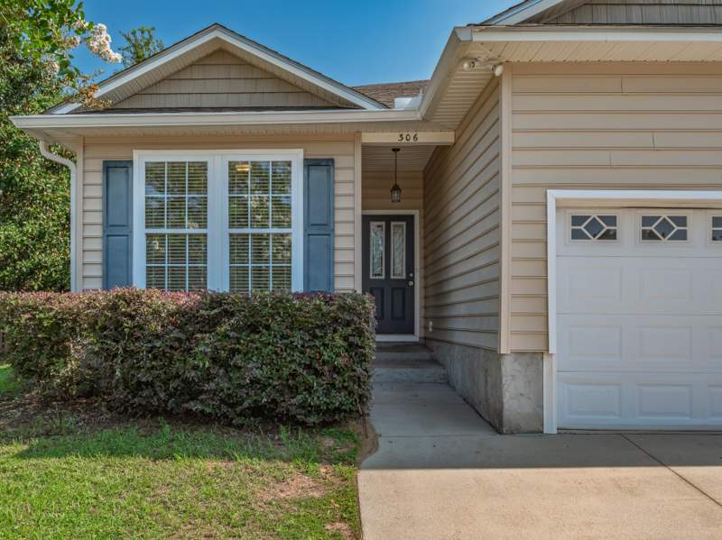 2 bedroom Townhouse at 306 Pebble Pointe Court, Pebble Brooke, Tallahassee — photo 2