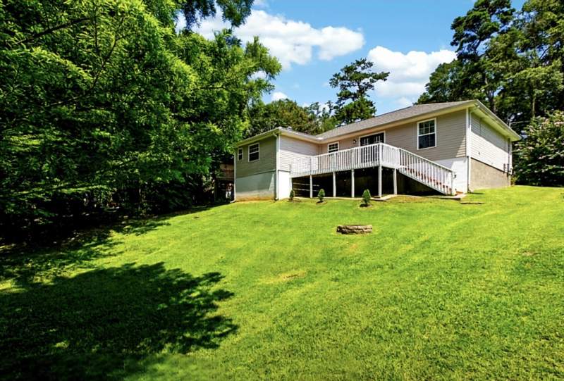 3 bedroom Detached at 2122 Longview Drive, Lake Jackson Heights, Tallahassee — photo 2