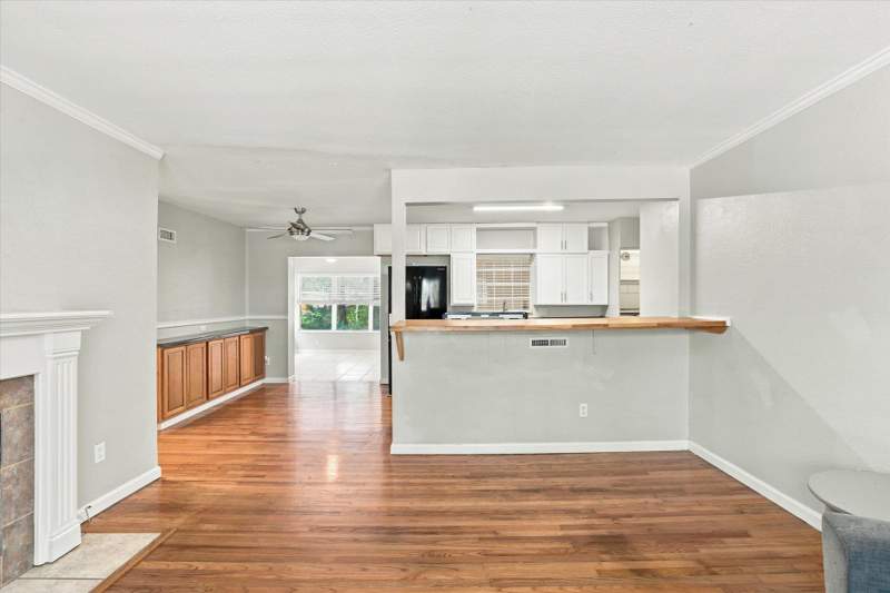 4 bedroom Detached at 1816 Atkamire Drive, Azalea Park, Tallahassee — photo 3
