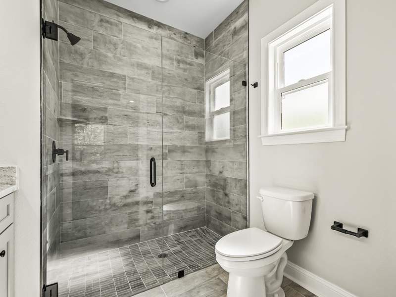 3 bedroom Detached at 131 Georgia Street, Lanark Beach, Lanark — photo 4