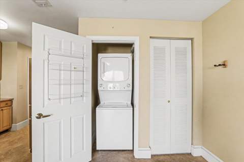215 W College Avenue, Tallahassee FL - photo 16 of 36