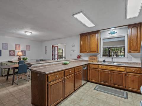 3704 Danesborough Drive, Tallahassee FL - photo 11 of 53