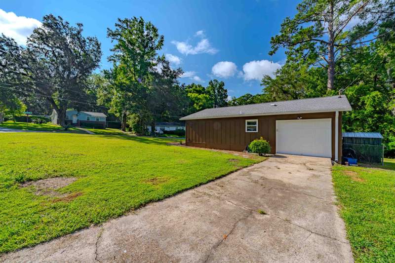 3 bedroom Detached at 4130 Wiggington Road, Parkhill, Tallahassee — photo 5