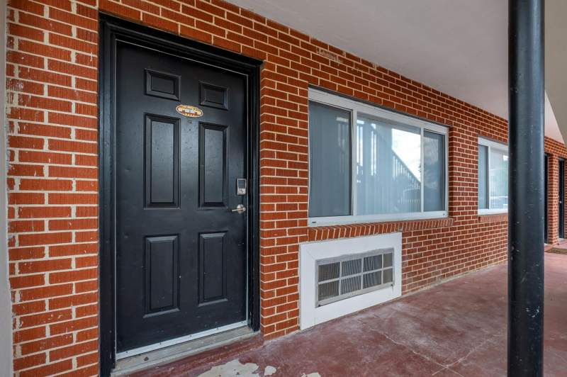 1 bedroom Condominium at 405 Dunwoody Street, Stadium View Condominiums, Tallahassee — photo 2