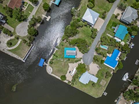 94 Gulf Breeze Drive, Crawfordville FL - photo 9 of 35