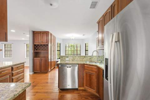 3320 Dartmoor Drive, Tallahassee FL - photo 10 of 34