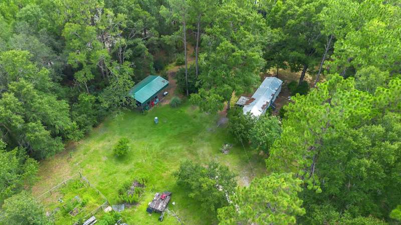 2 bedroom ManufacturedHome at 8207 Meridale Drive, Wilkinson Woods, Tallahassee — photo 4