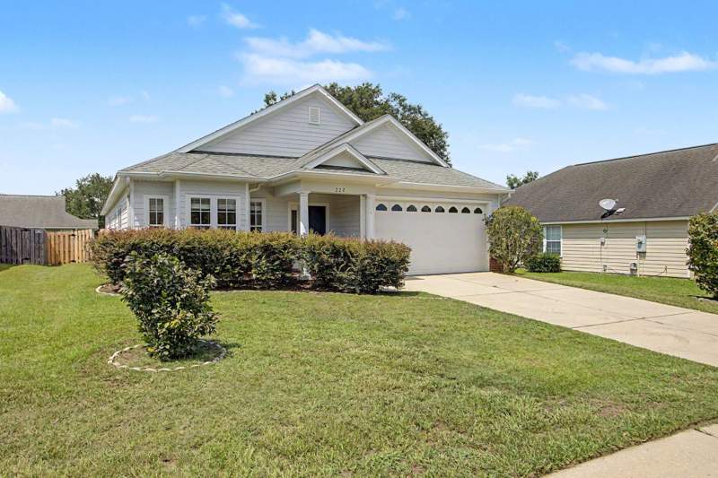 4 bedroom Detached at 227 Nabb Road, Starview Subdivision, Tallahassee — photo 2
